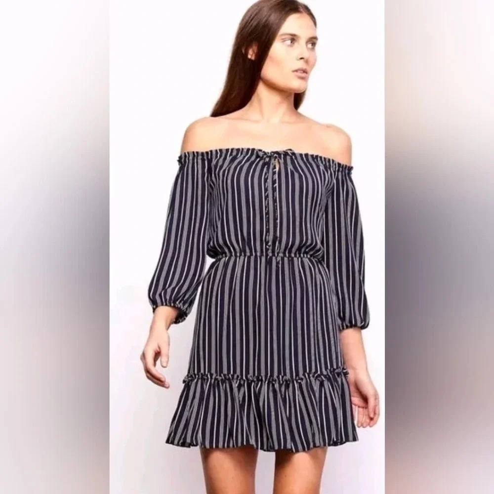 BB Dakota Off The Shoulder Dress Navy White Stripes‎ Womens Size S NWT $98